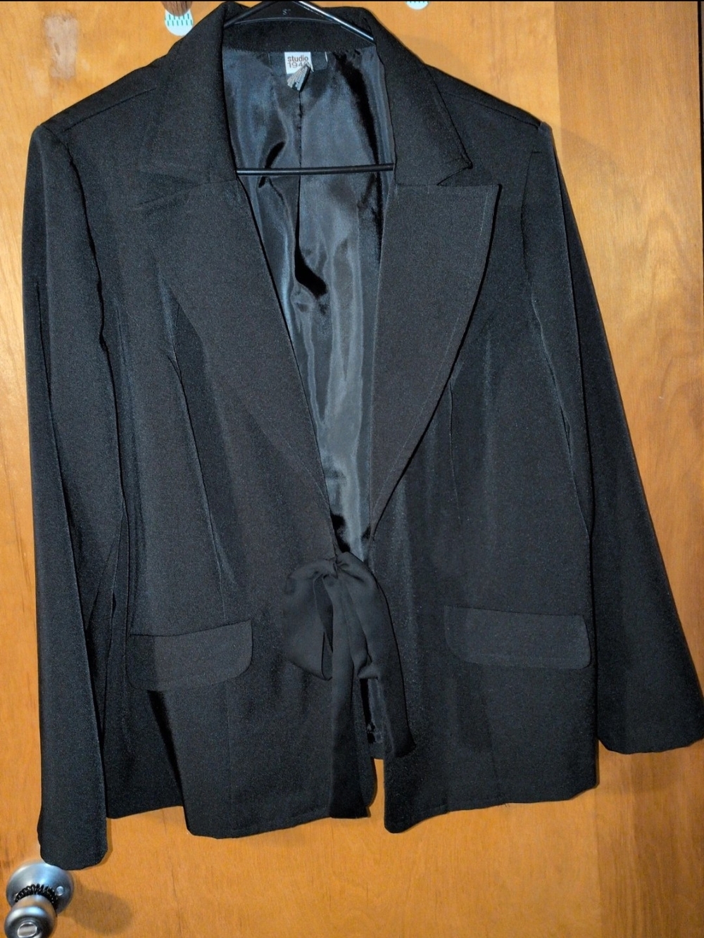 Studio Y Black Women's Tailored Tie-Front Blazer